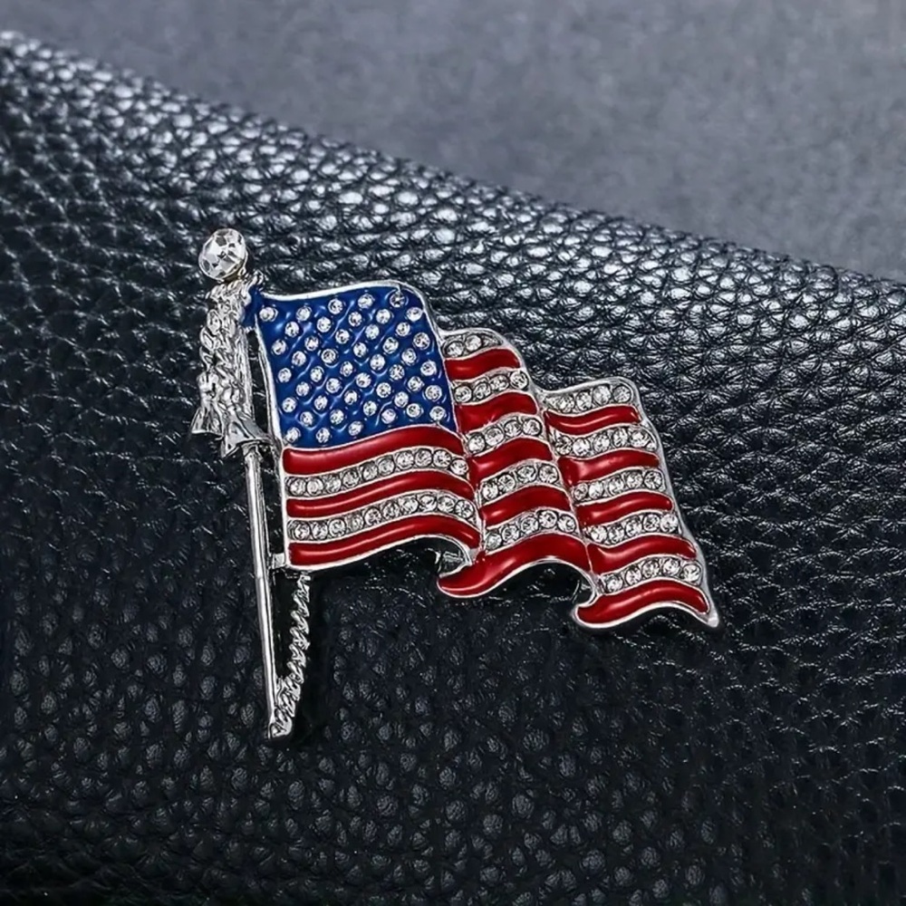 American Flag Brooch, Rhinestone American Flag Pin, 4th of July Brooch - Picture 3 of 5